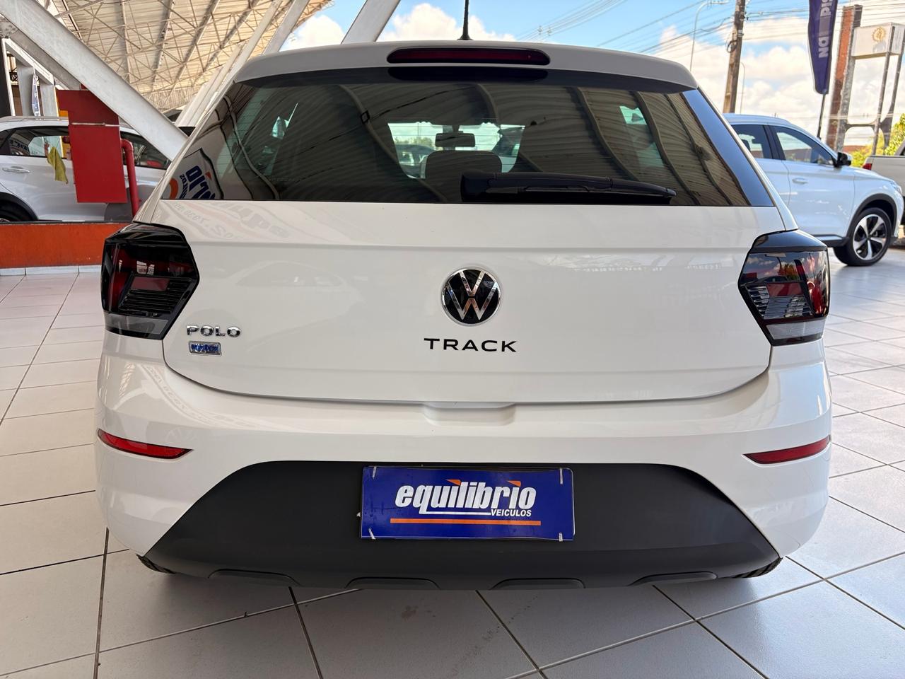 WhatsApp Image 2025-10-14 at 15.41.56 (2)