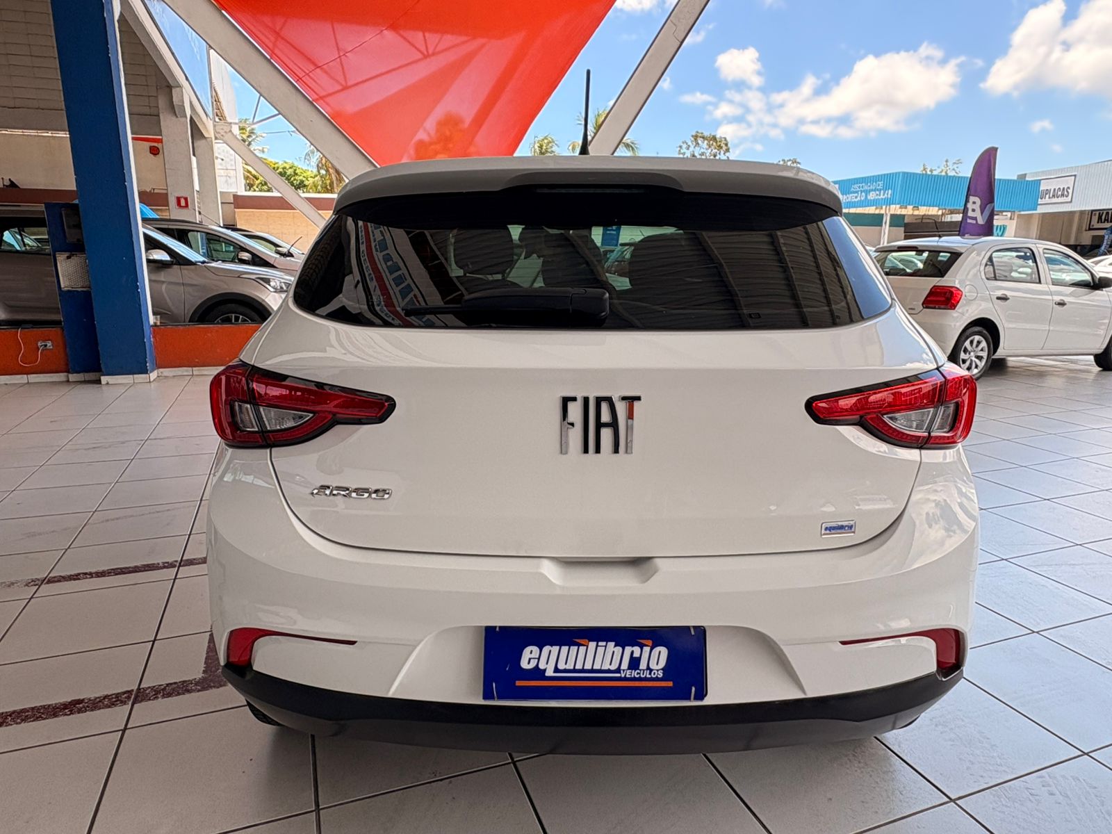 WhatsApp Image 2025-12-04 at 15.02.01 (1)