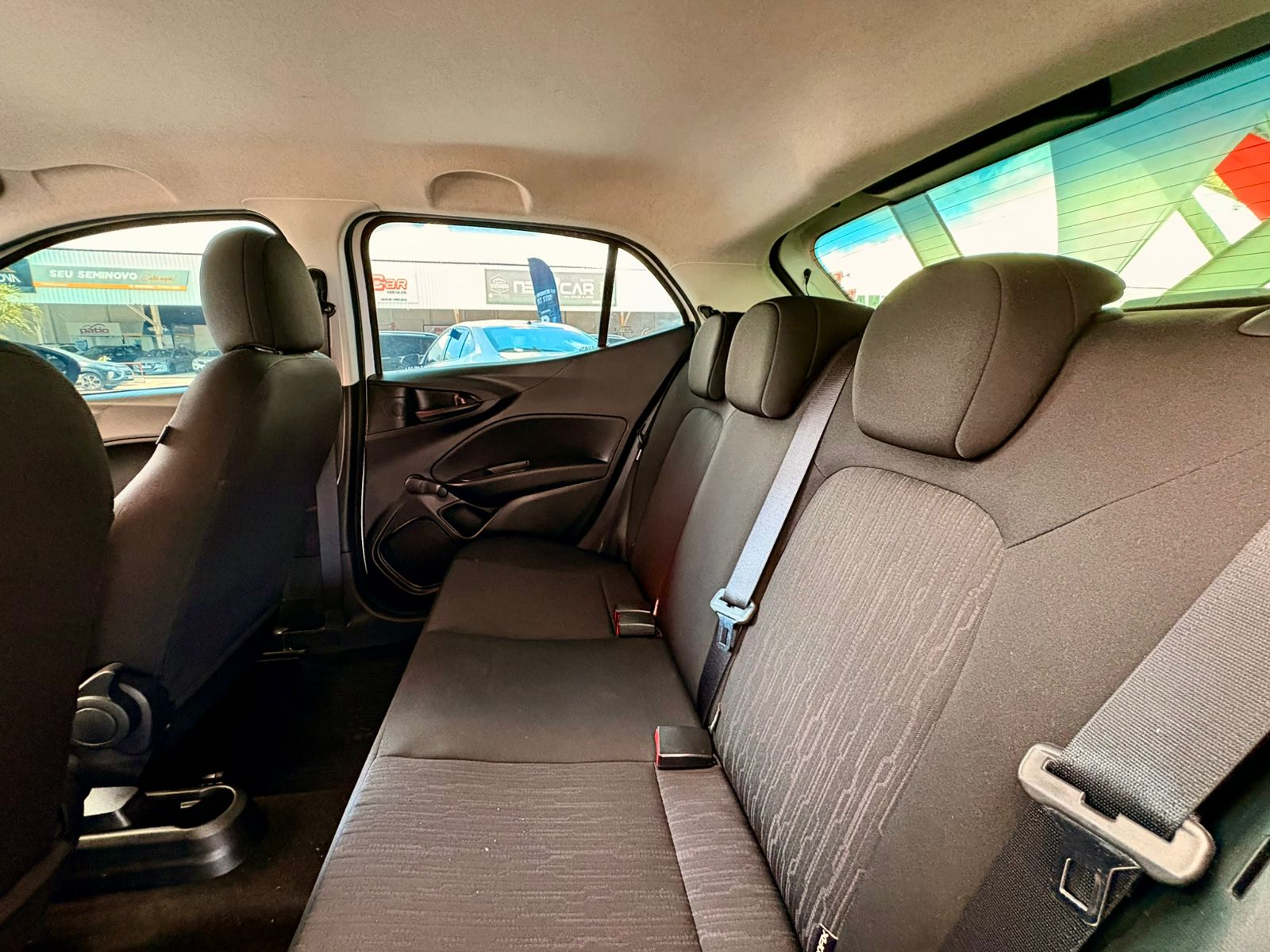 WhatsApp Image 2025-12-04 at 15.02.01